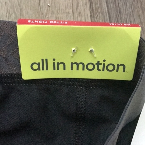 2/$25 Fitted Tights for Cold Weather Size XS 4/5 for Boy or Girl - Picture 4 of 7